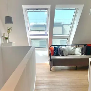 Amazing Location In Near Rathaus Appartamento Vienna